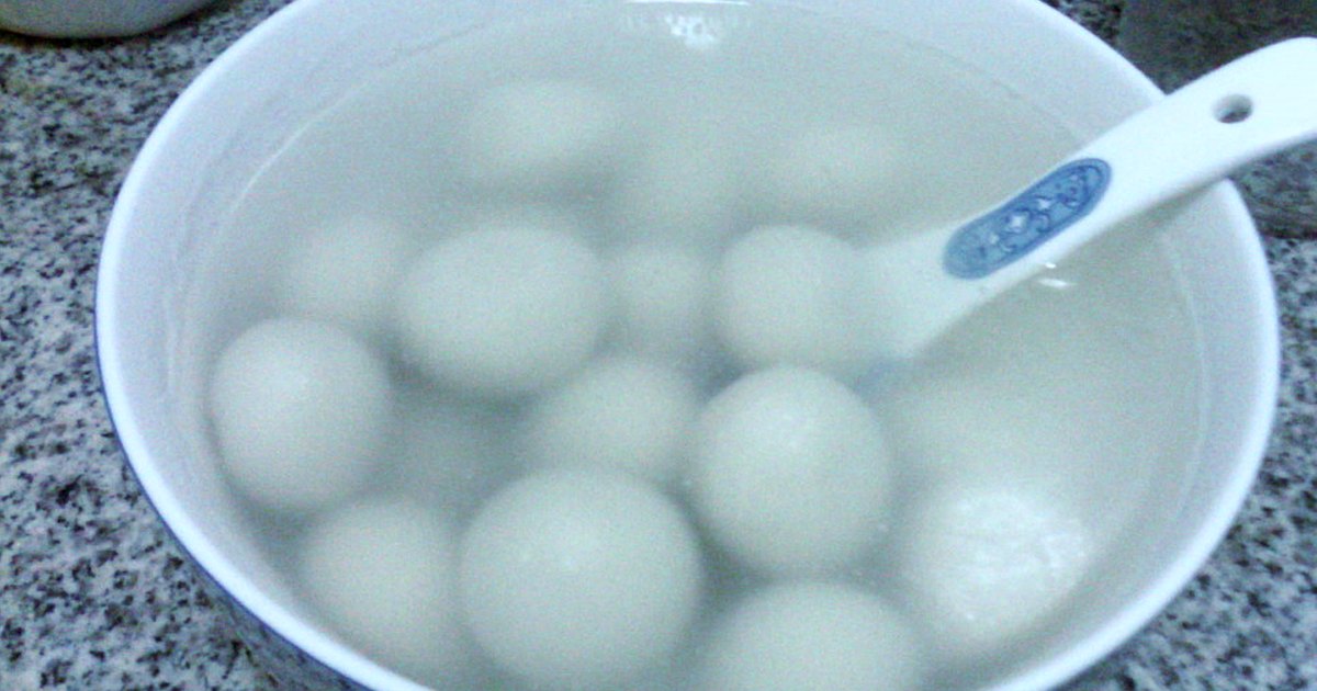 Tangyuan ingredients and finished dish arranged in natural light