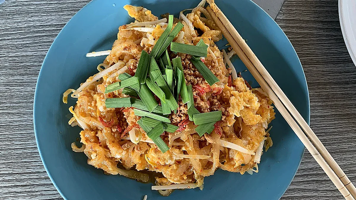 Pad Thai as served, showing the finished dish